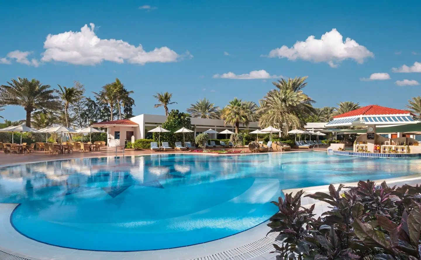 Dusit Ajman Resort & Villas OUTDOOR_POOL