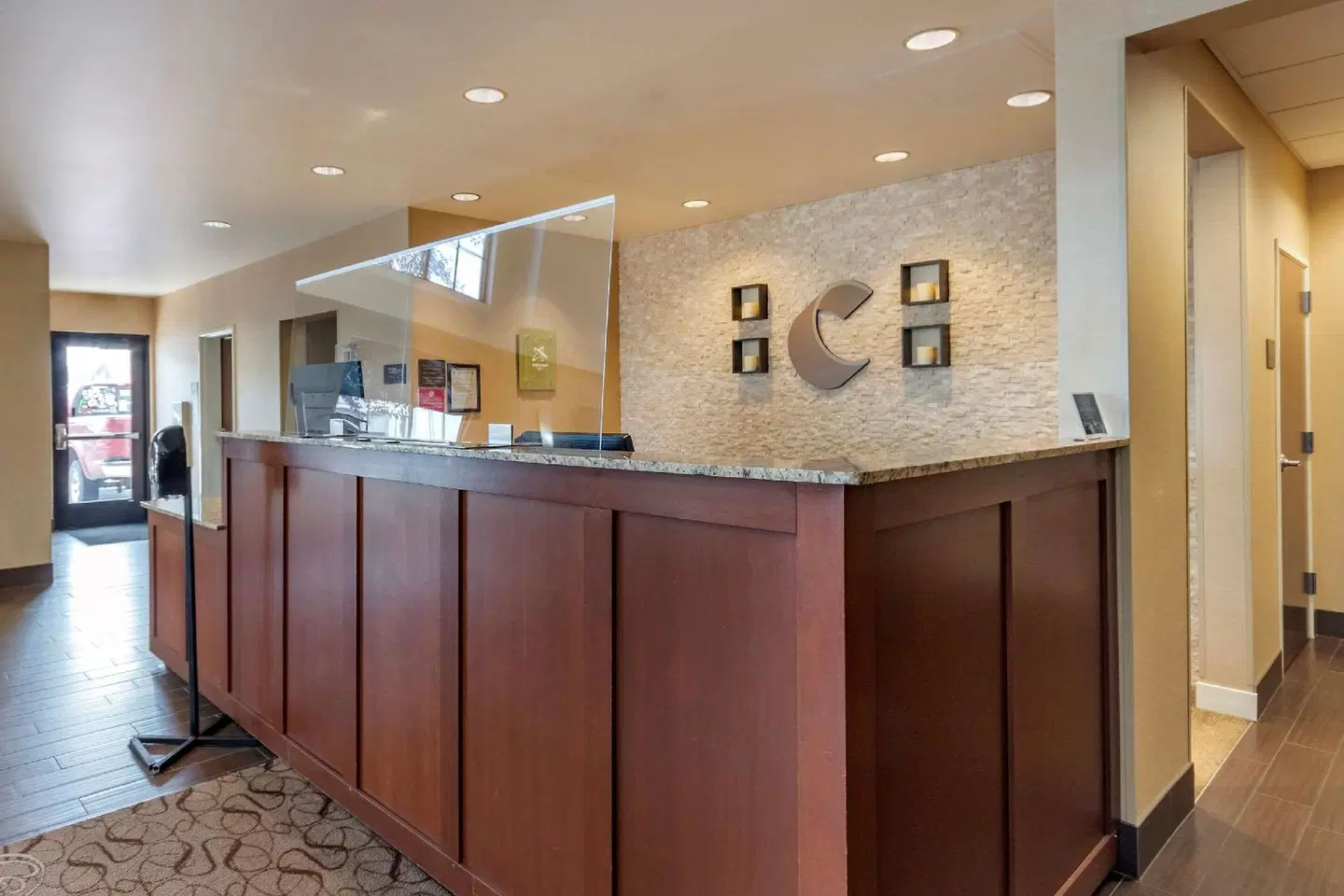 Comfort Suites Airport-University LOUNGE_LOBBY
