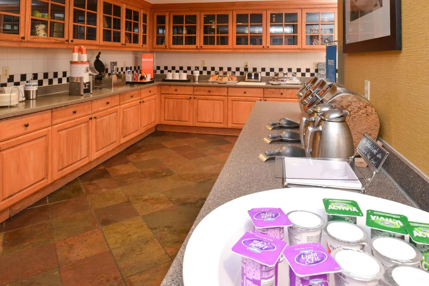 Hampton Inn & Suites Pueblo-Southgate Restaurant
