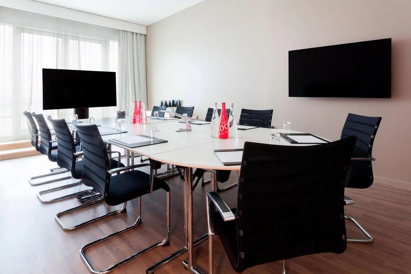 AC Hotel by Marriott Paris Le Bourget Airport Konferenz