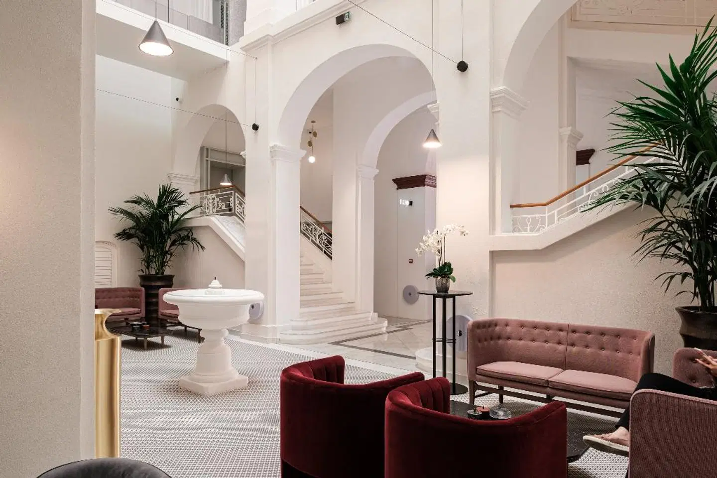Rosselli LOUNGE_LOBBY