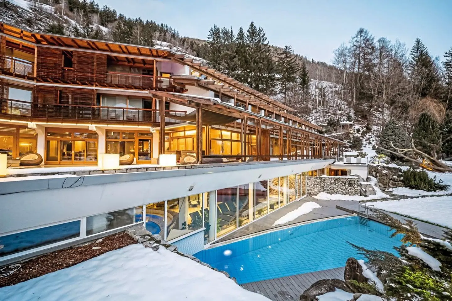 Feldmilla. Designhotel OUTDOOR_POOL