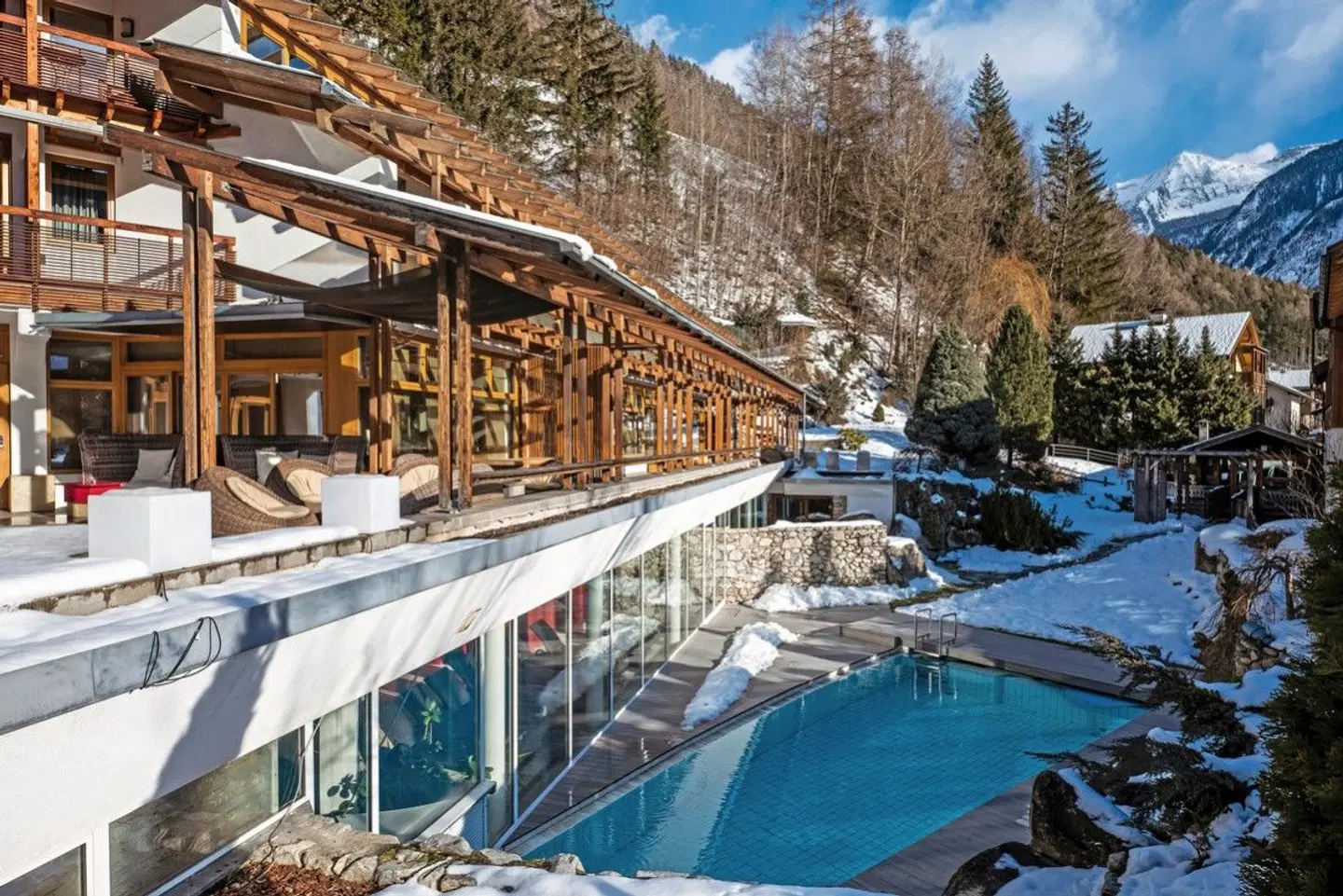 Feldmilla. Designhotel OUTDOOR_POOL