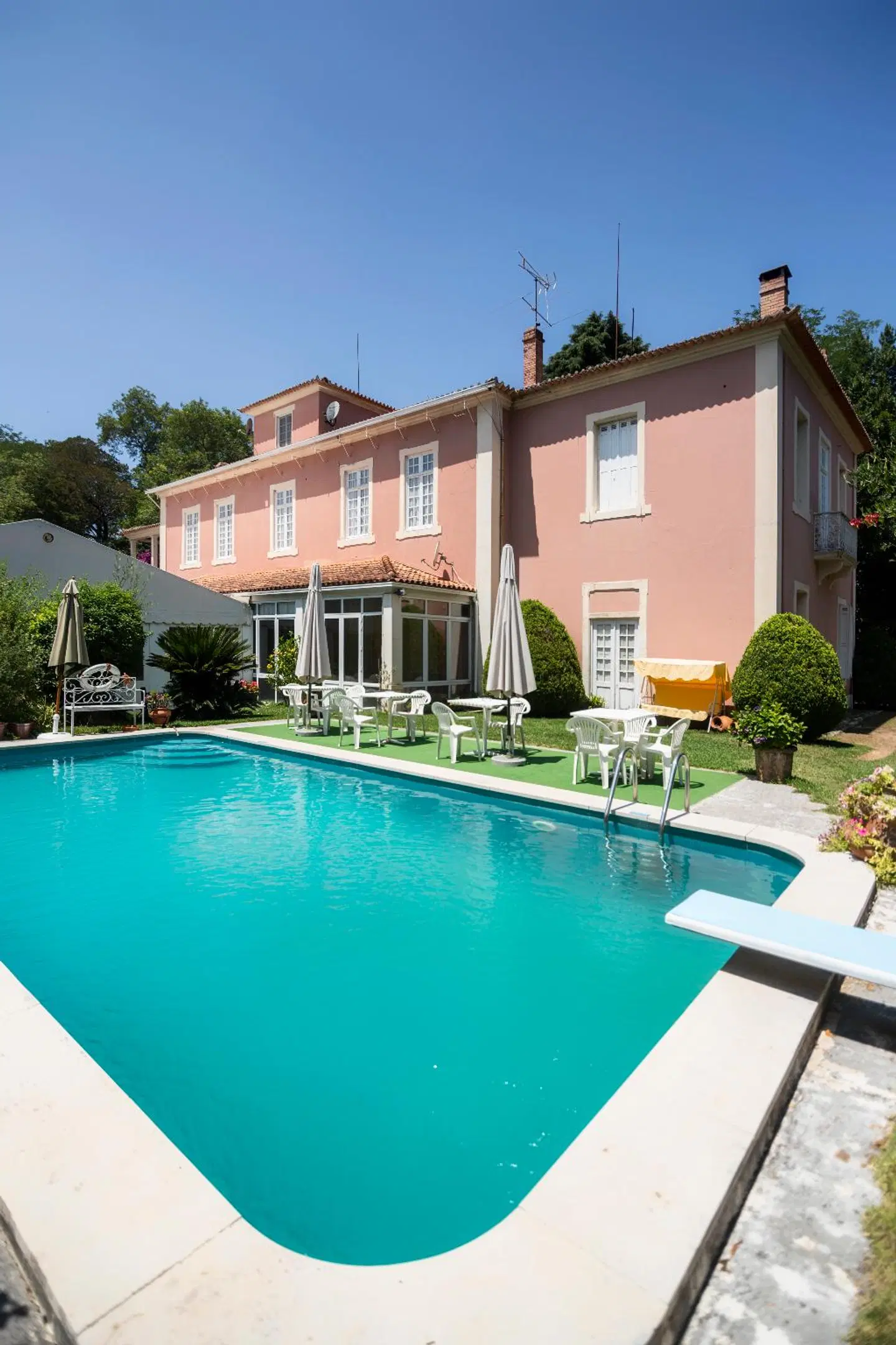 Vila Duparchy OUTDOOR_POOL