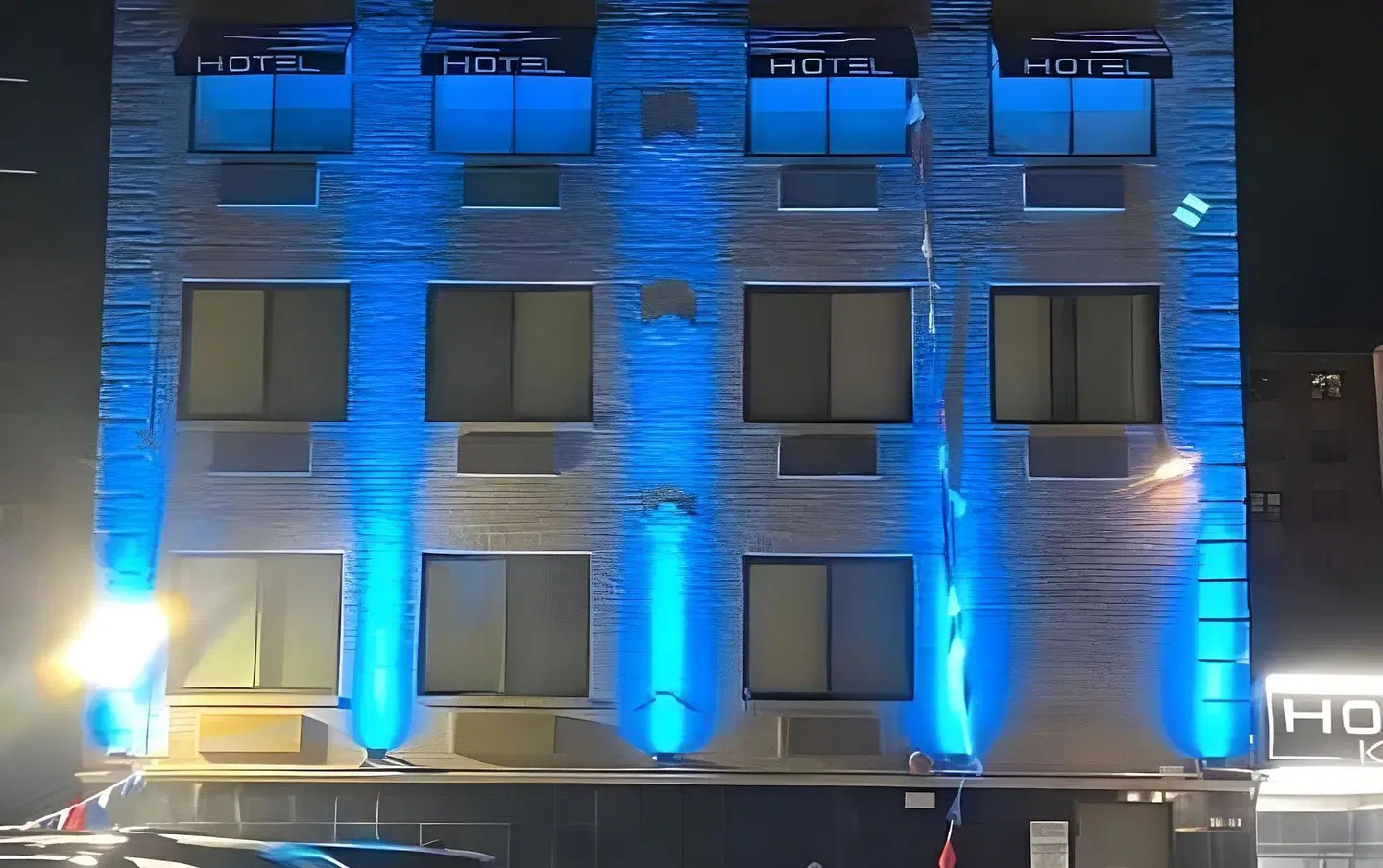 Hotel Key EXTERIOR