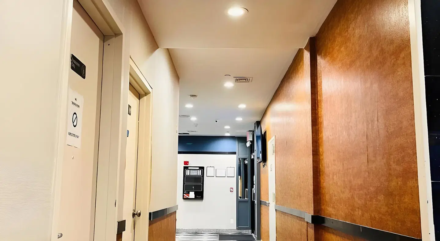 Hotel Key LOUNGE_LOBBY