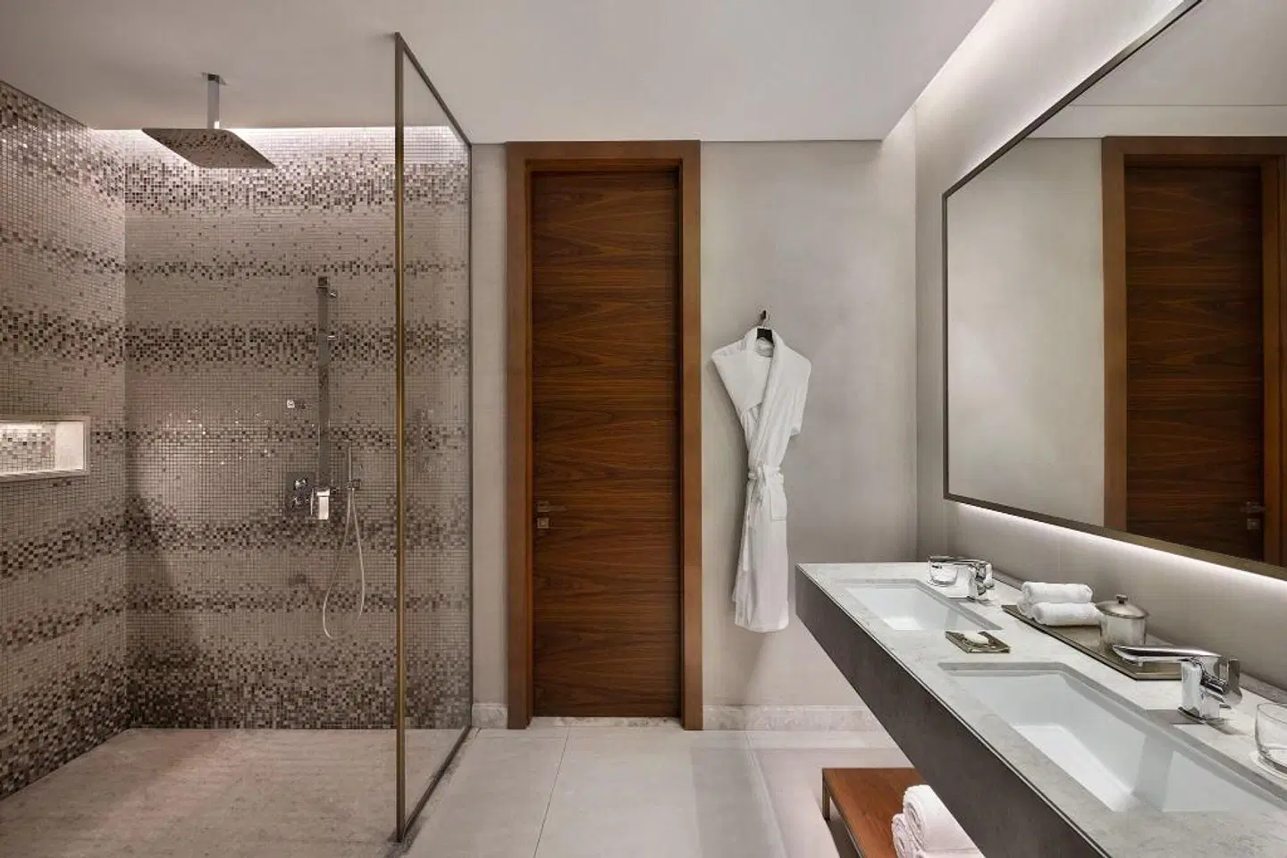 The St Regis Downtown, Dubai Badezimmer