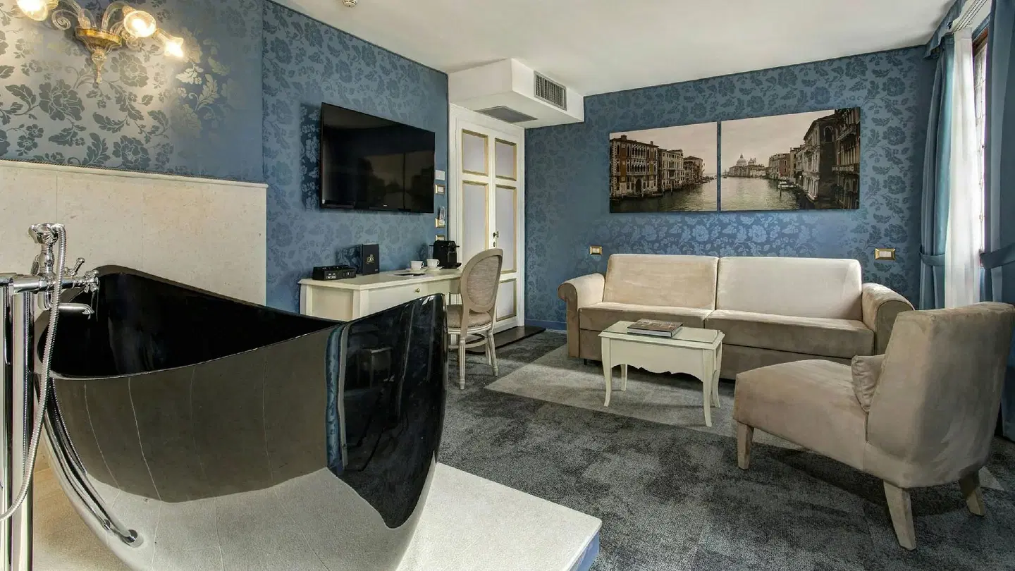 GKK Exclusive Private Suites Ca' Arco Antico ROOM_EXAMPLE