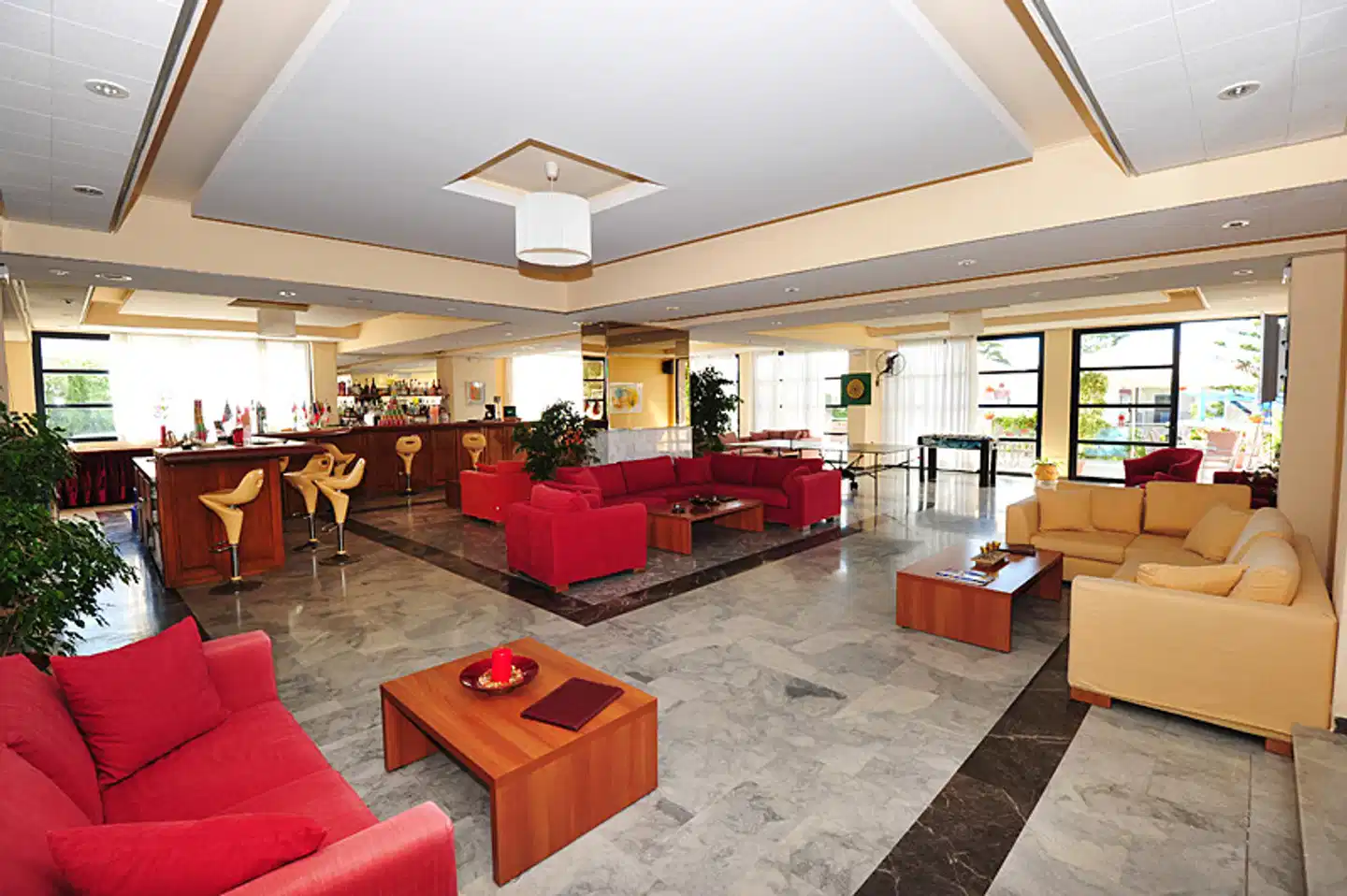 Contessa Hotel Lobby