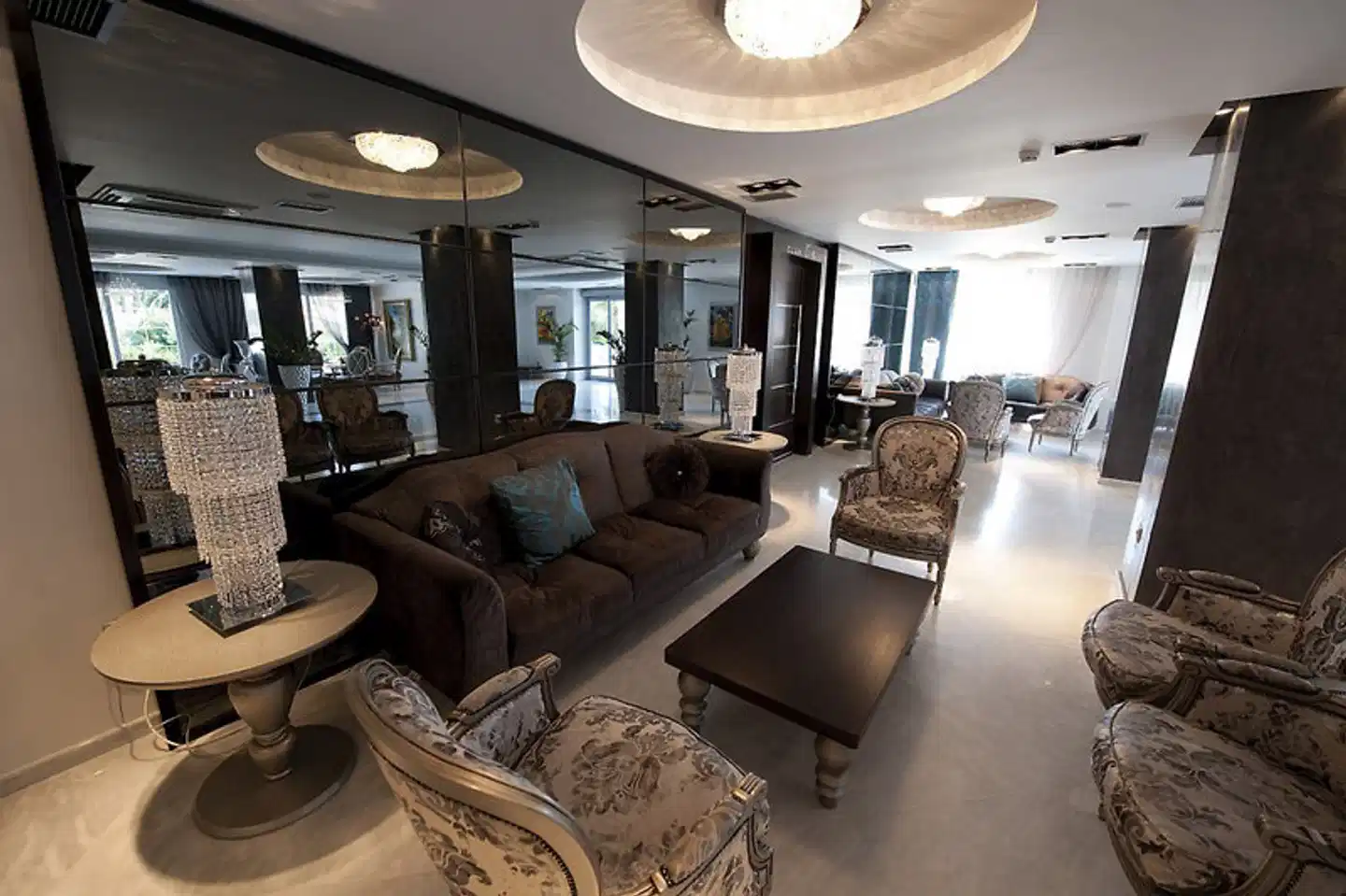 Elinotel Apolamare Lobby