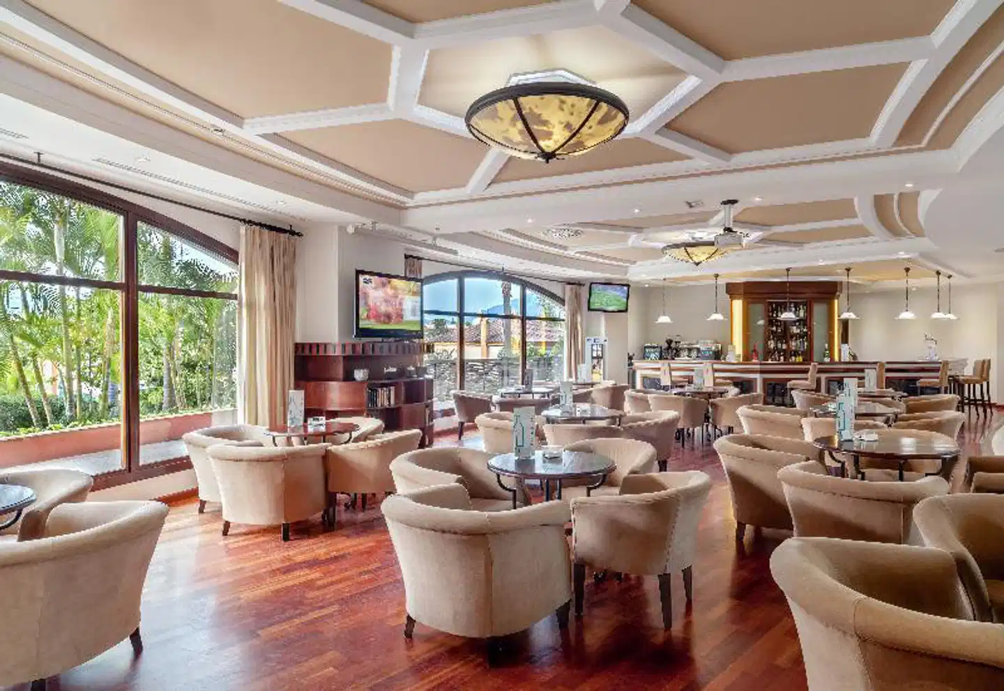 Barcelo Marbella Bar