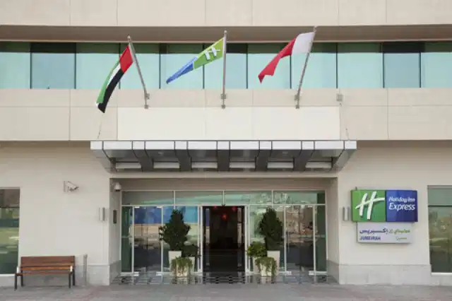 Holiday Inn Express Jumeirah Aussenansicht