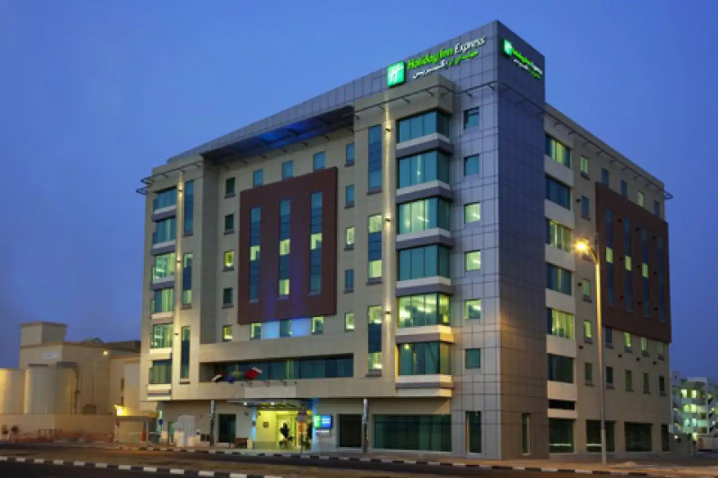 Holiday Inn Express Jumeirah Aussenansicht