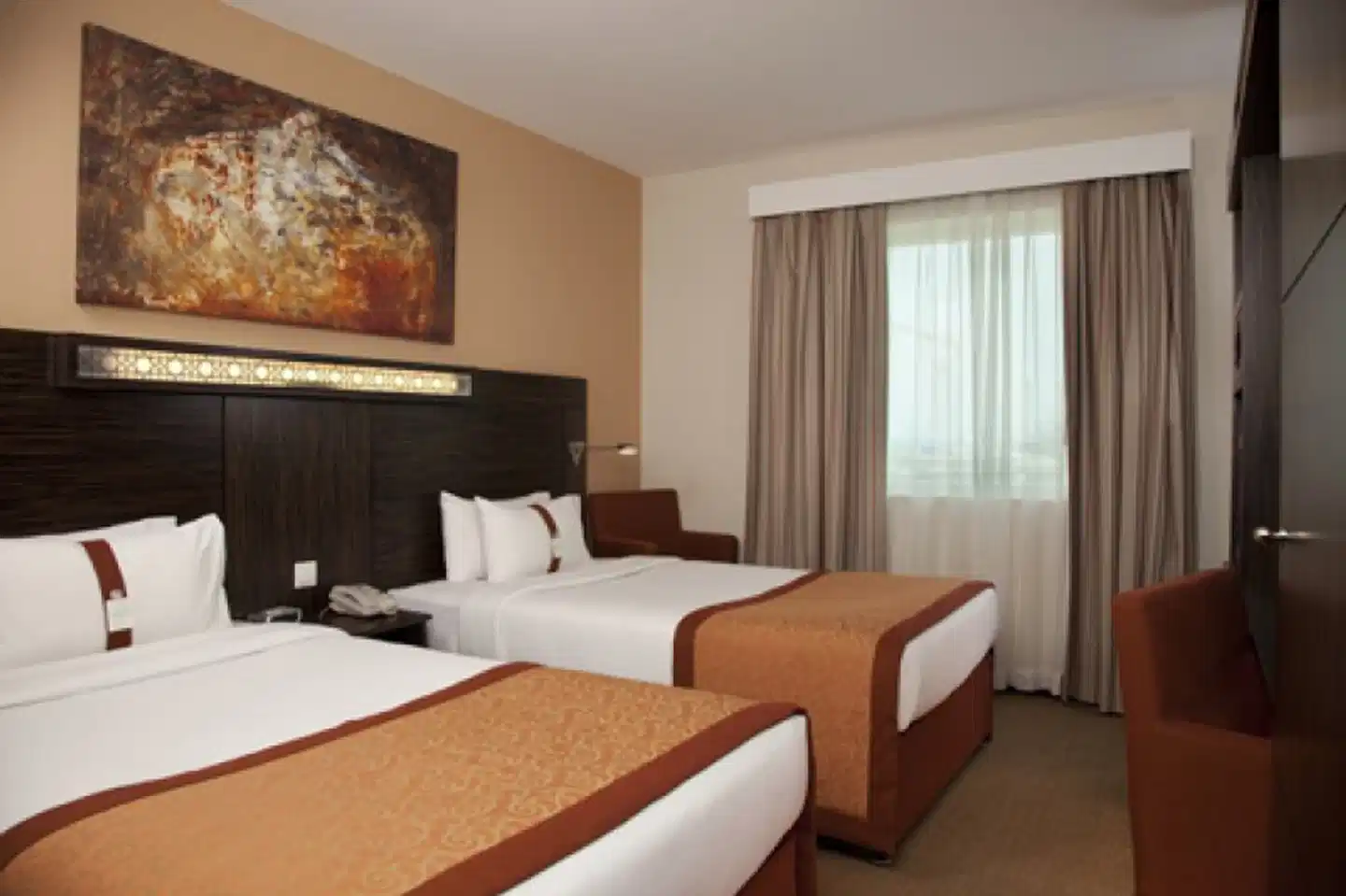 Holiday Inn Express Jumeirah Wohnbeispiel