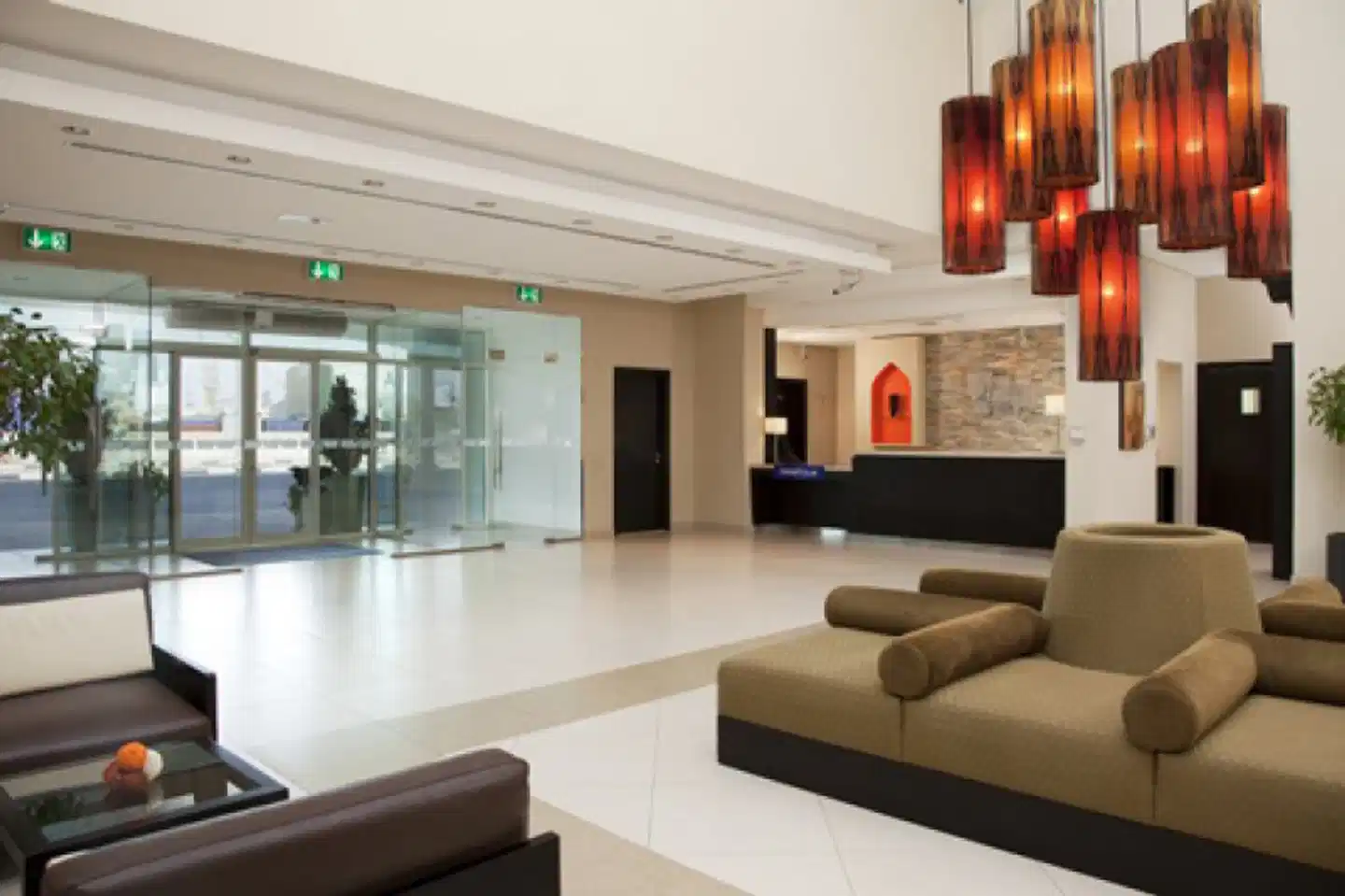 Holiday Inn Express Jumeirah Lobby
