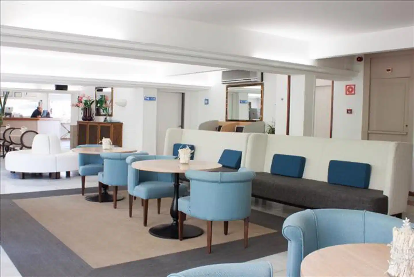 Best Western Hotel Subur Maritim Lobby