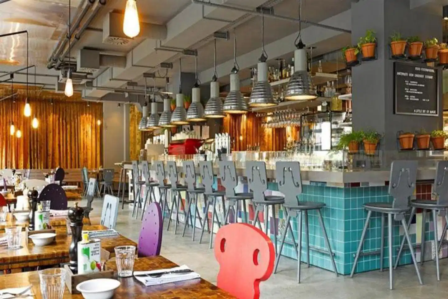 25hours Hotel beim MuseumsQuartier Bar