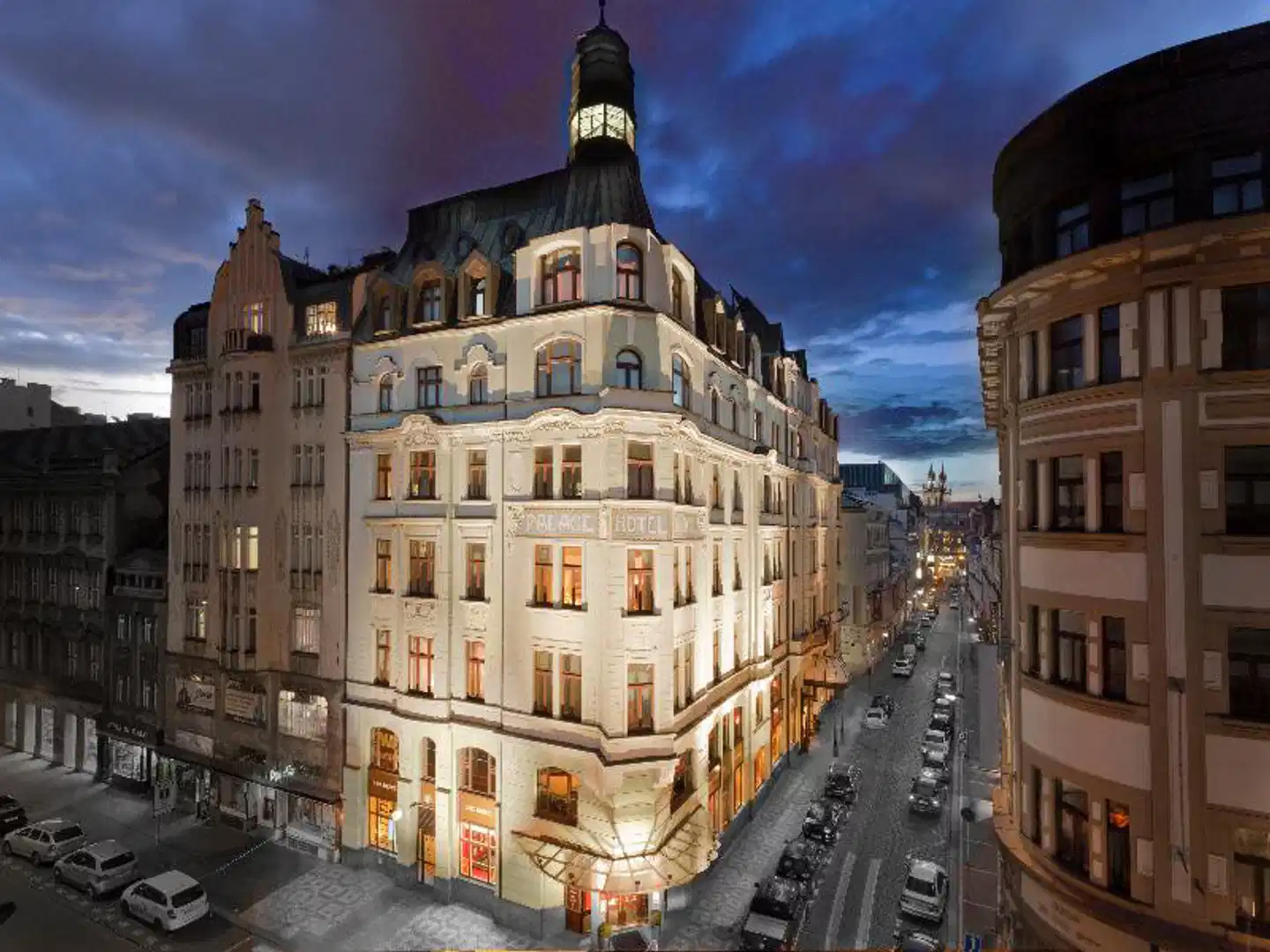 Art Nouveau Palace Aussenansicht
