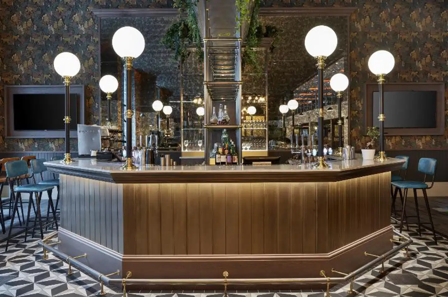 Leonardo Royal London Tower Bridge Bar