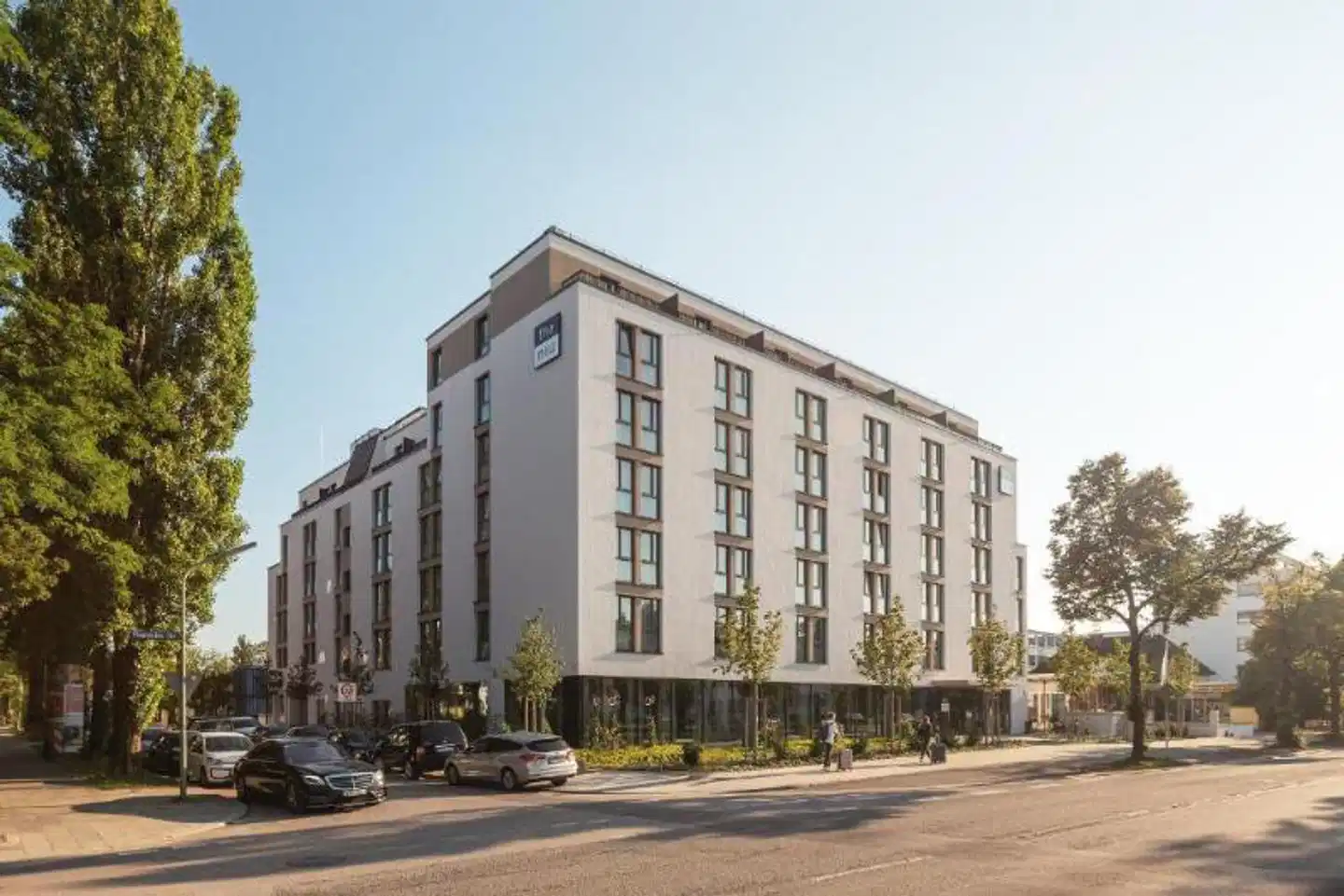 Holiday Inn - The Niu, Brass Munich Olympiapark Aussenansicht