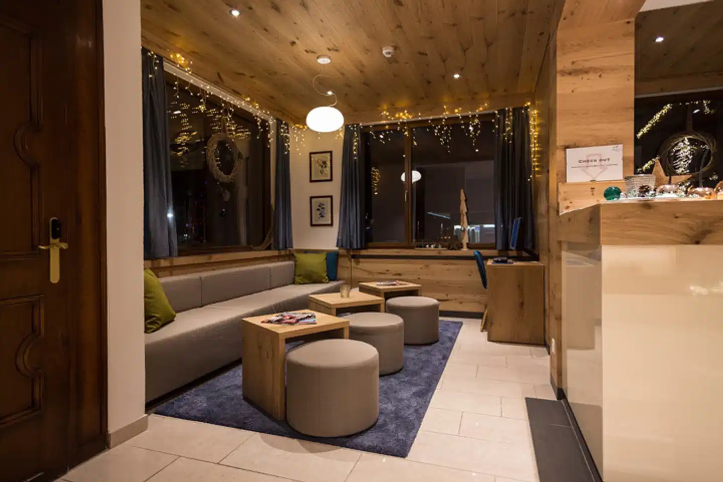 Matterhorn Inn Lobby