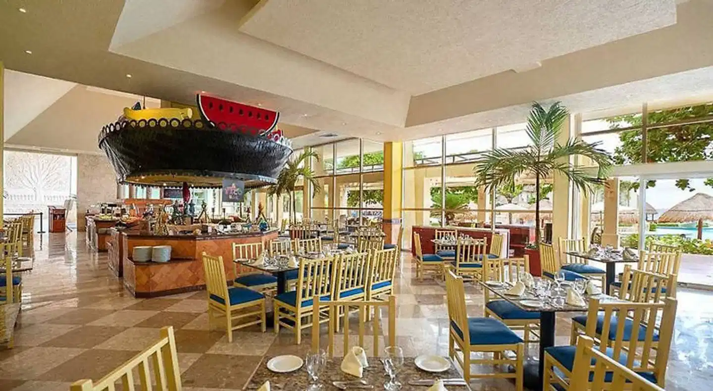 Grand Park Royal Cancun Restaurant