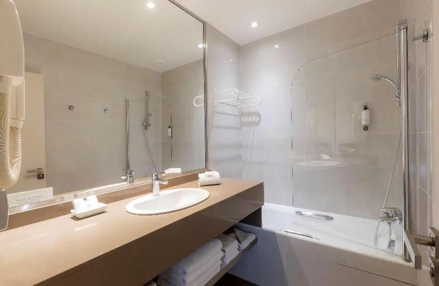 Elysees Ceramic Badezimmer