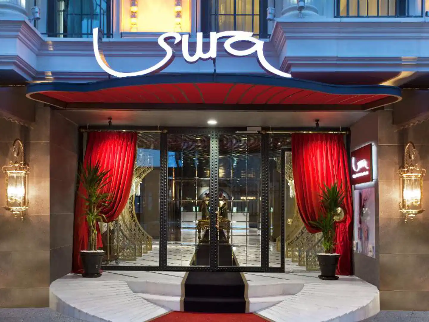 Sura Design Hotel & Suites Lobby