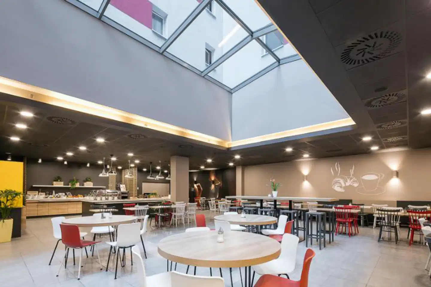 Ibis Praha Old Town Bar