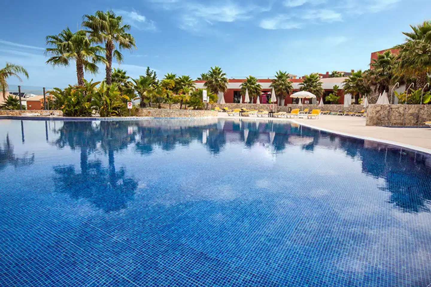 Vitor's Village Pool