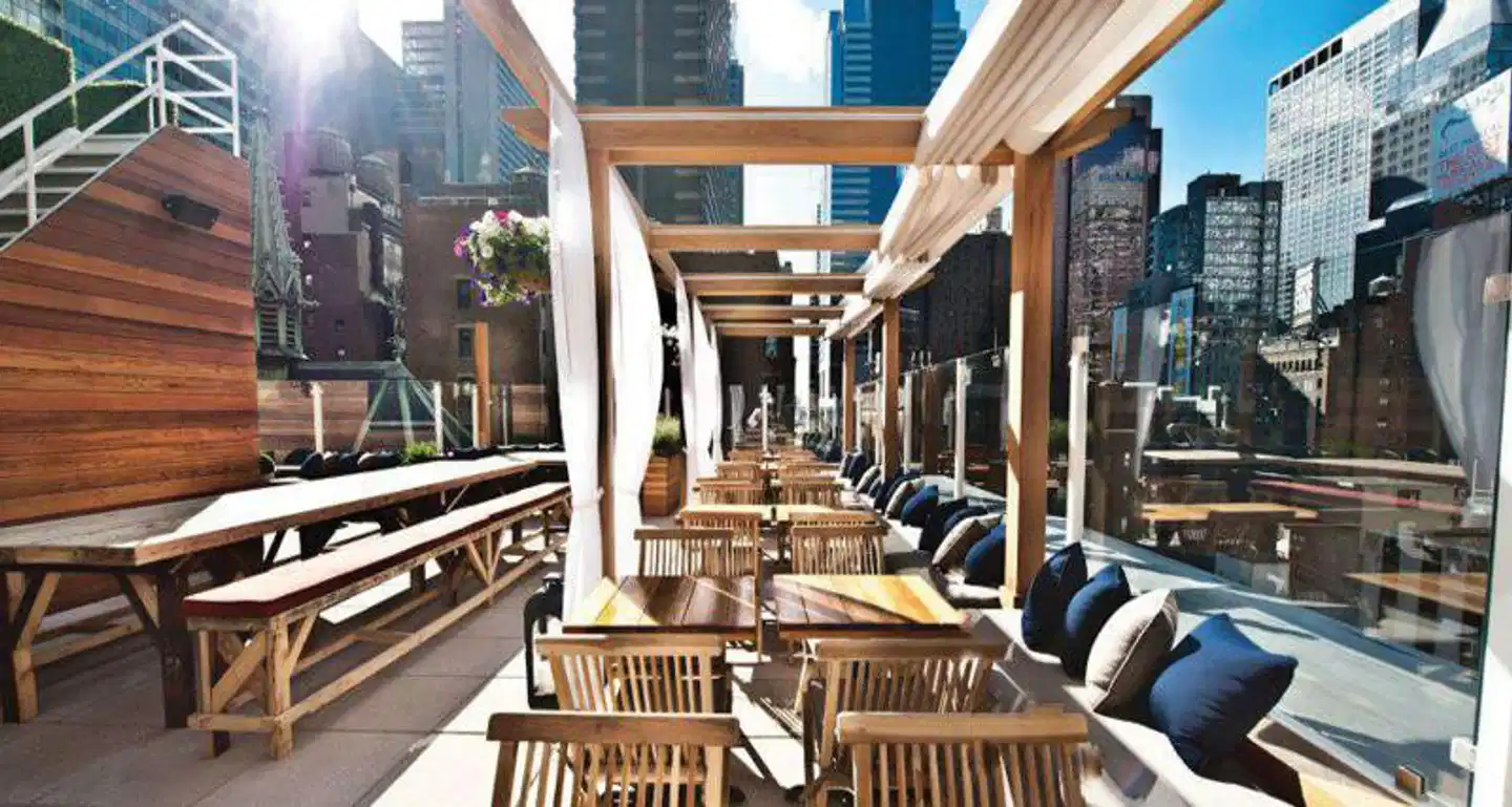 Sanctuary Hotel New York Terrasse