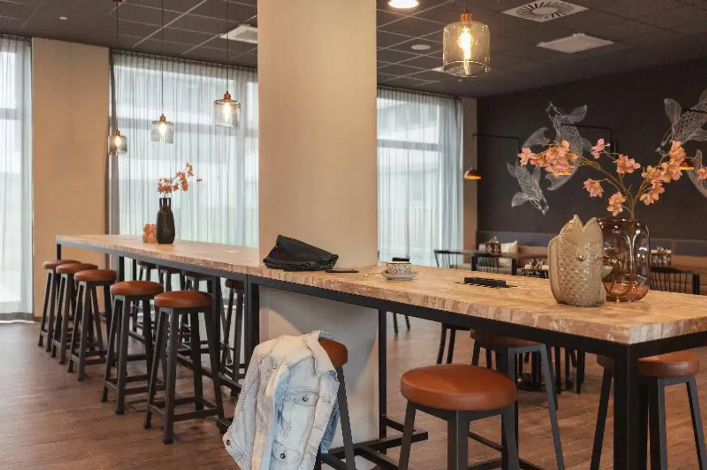 Holiday Inn - The Niu, Tab Dusseldorf Main Station Bar