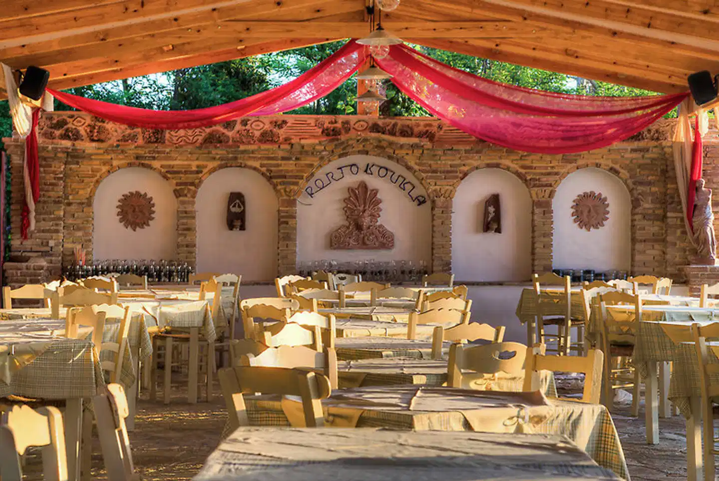 Porto Koukla Restaurant