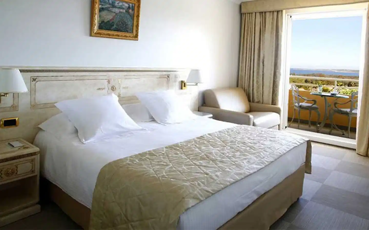 Hôtel Corsica & Serena SPA Wohnbeispiel