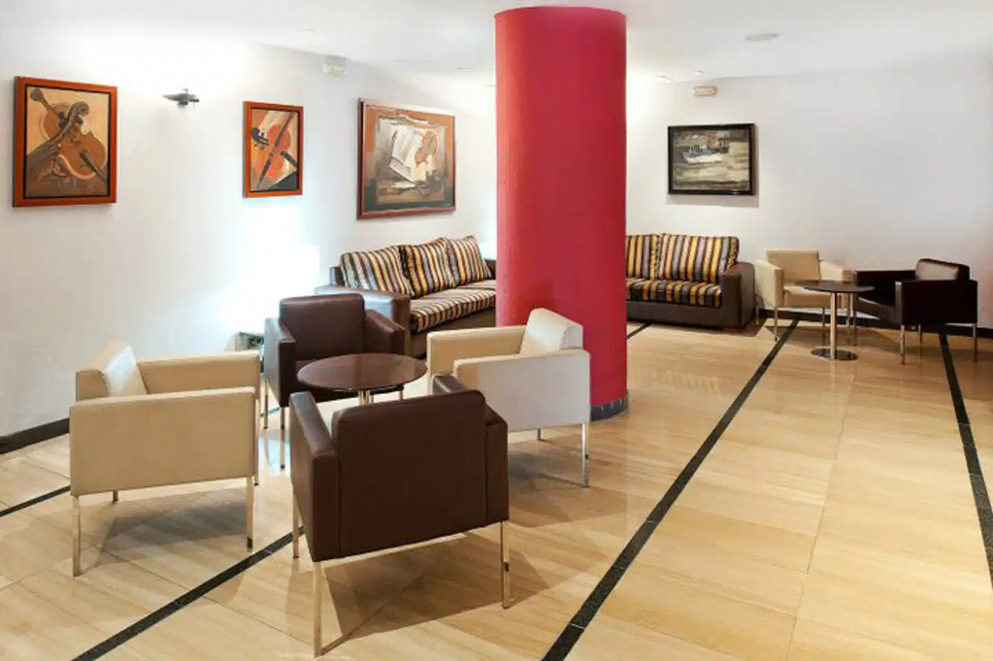 Catalonia Park Güell (ehem. Catalonia Rubens) Lobby