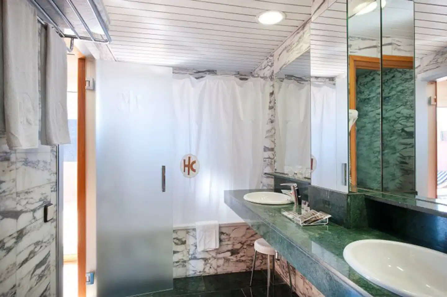 Catalonia Park Güell (ehem. Catalonia Rubens) Badezimmer