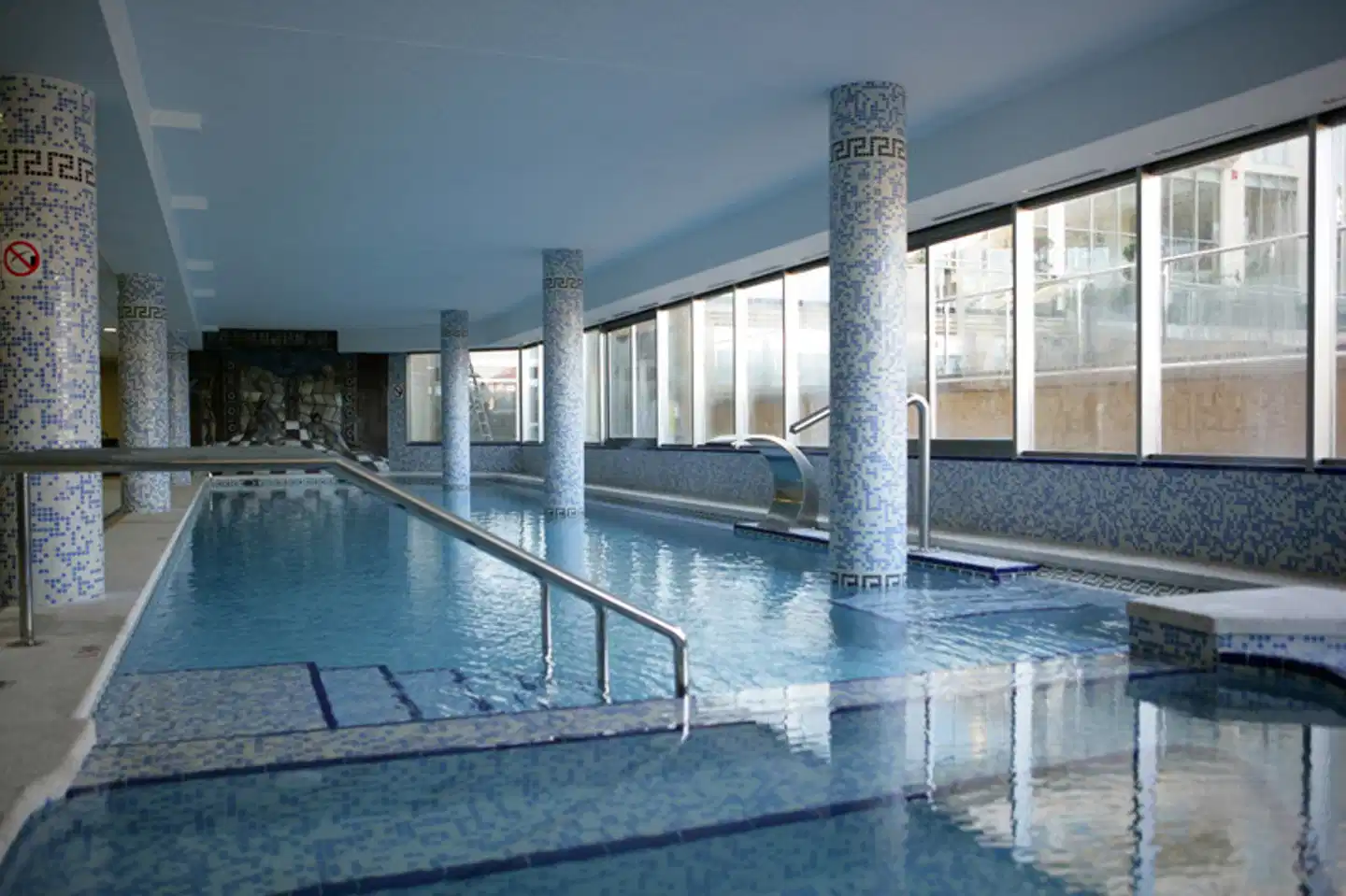 Sun Palace Albir Hallenbad