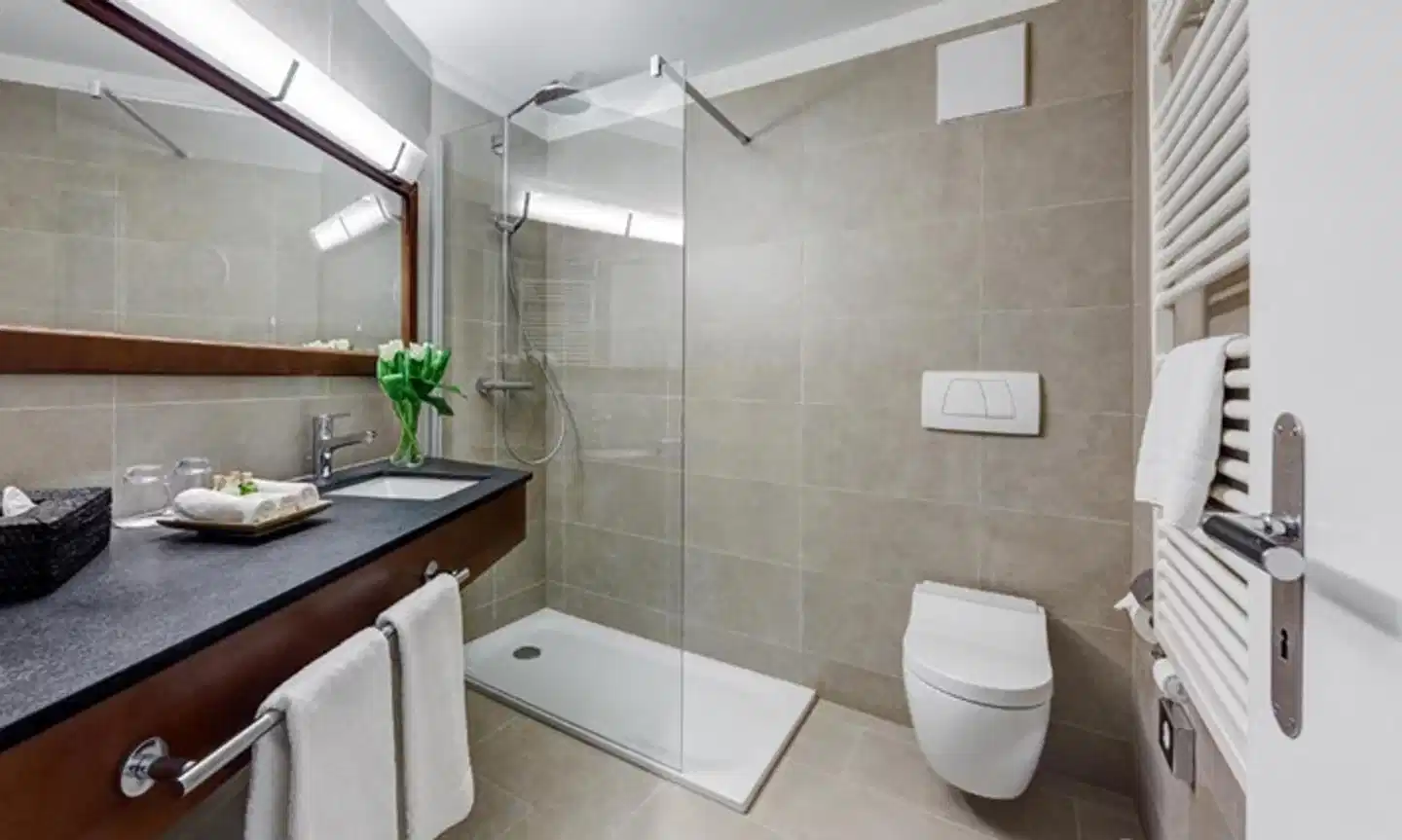 Suitenhotel Parco Paradiso Badezimmer