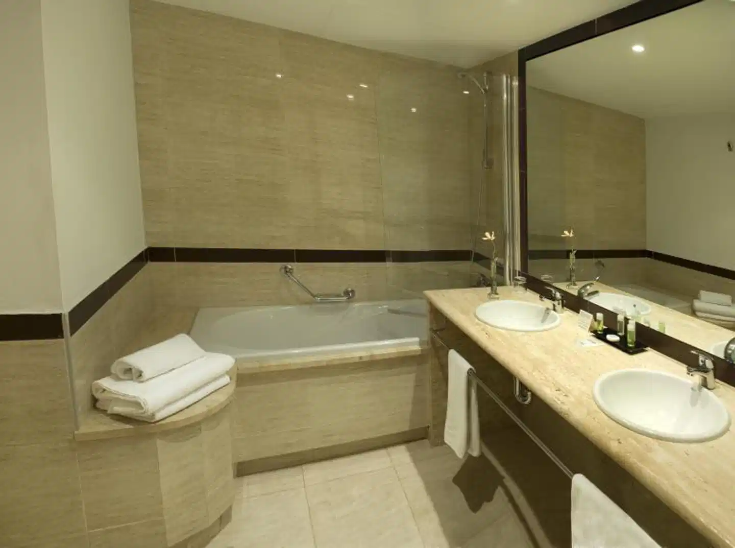 Hotel Bonalba Alicante Badezimmer