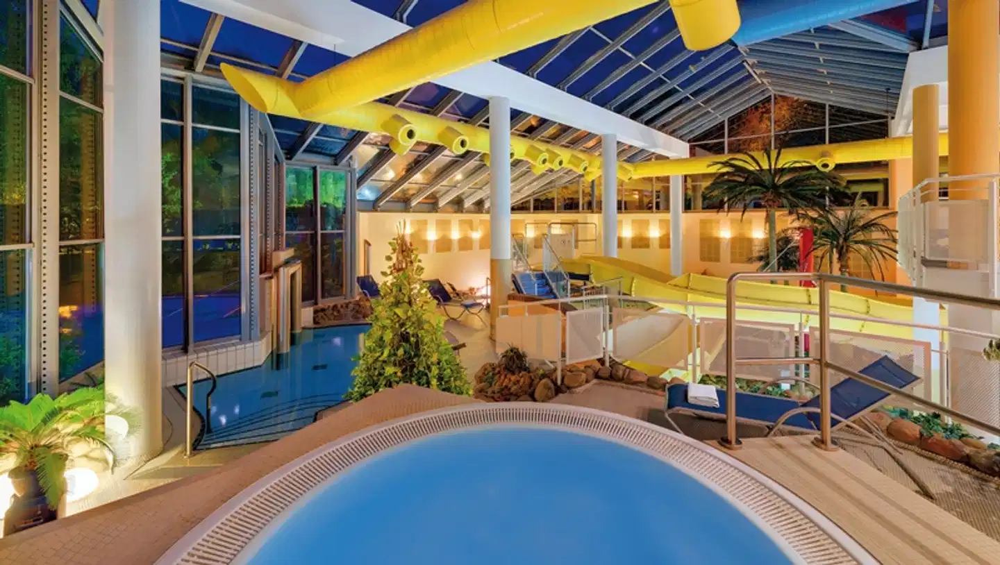 Precise Marina Hotel Hallenbad
