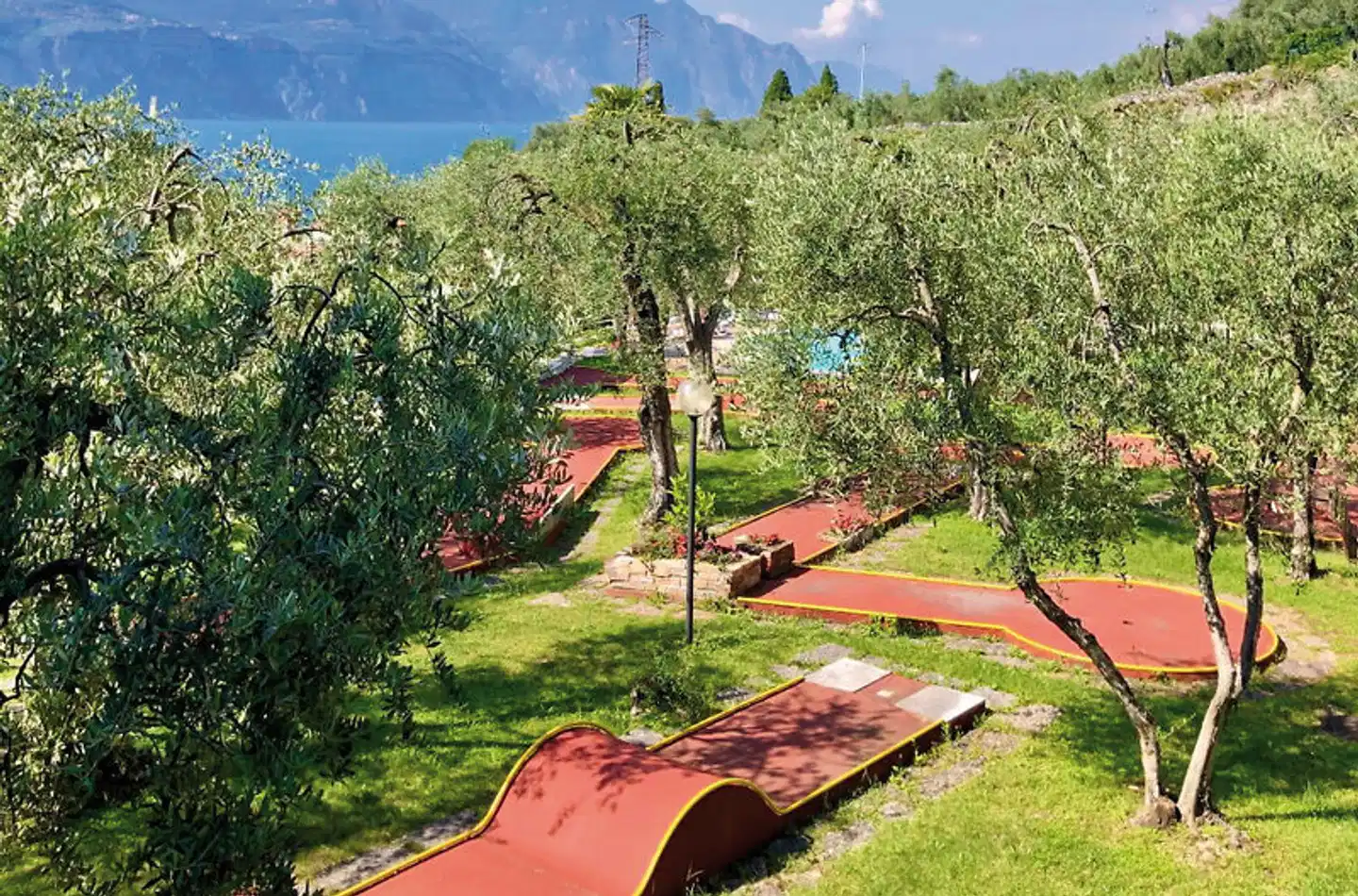 Villaggio Casa e Lago Landschaft