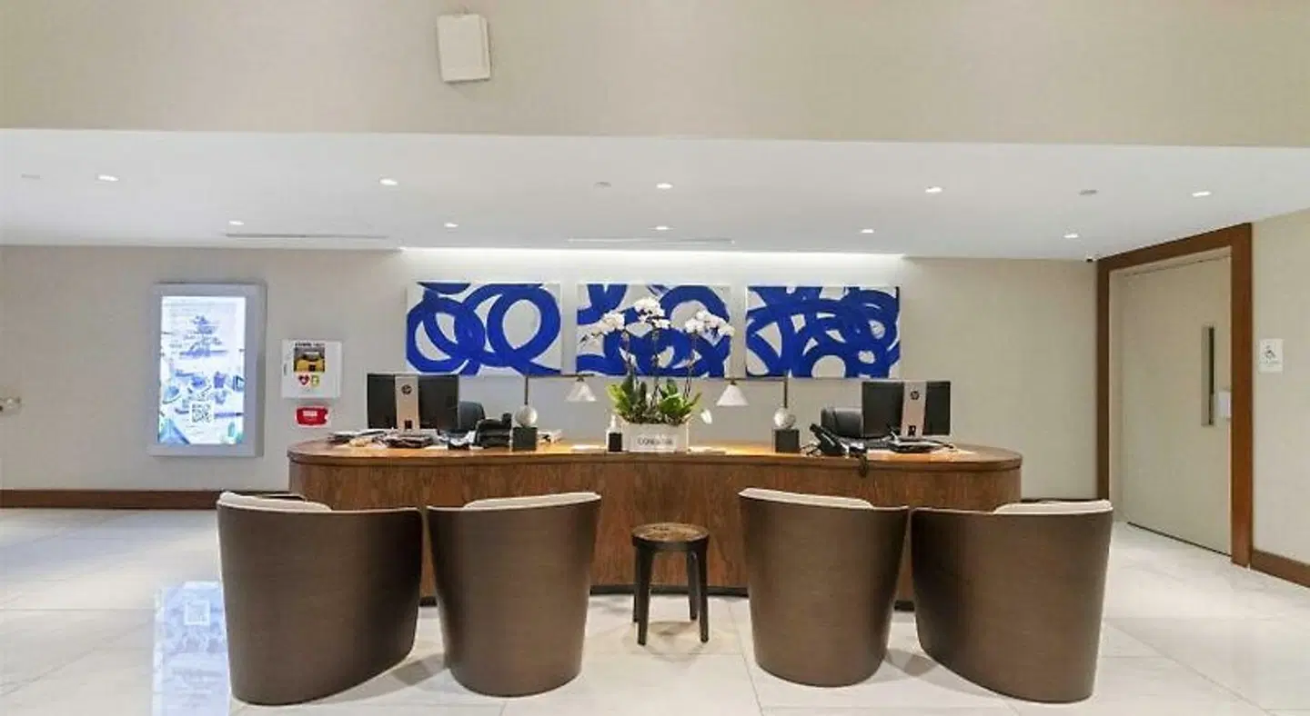 Conrad Fort Lauderdale Beach Bar