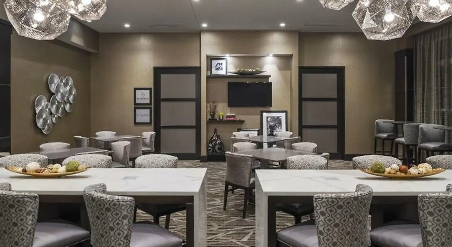 Hampton Inn & Suites Bridgewater Restaurant