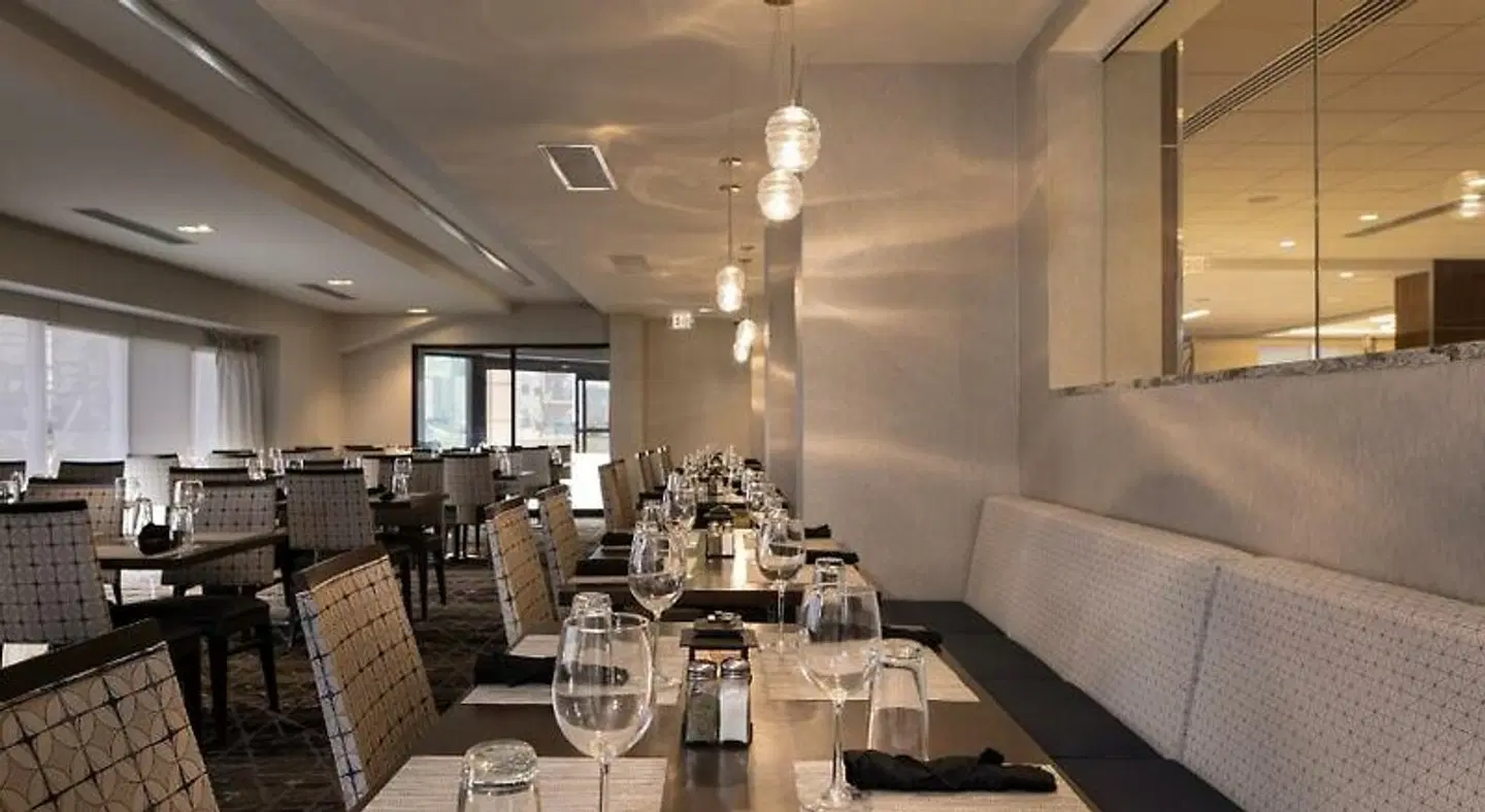 Holiday Inn Washington College Park Restaurant