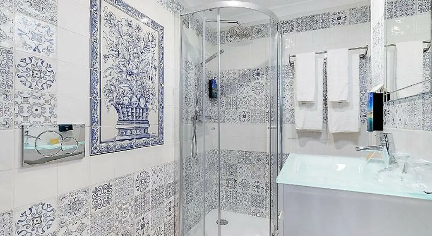 Hotel Carvoeiro Plaza Badezimmer