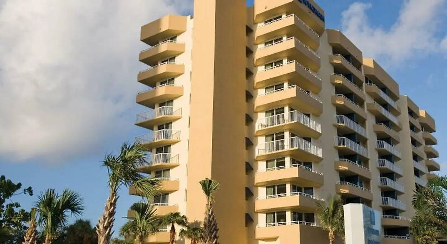 Wyndham Santa Barbara EXTERIOR