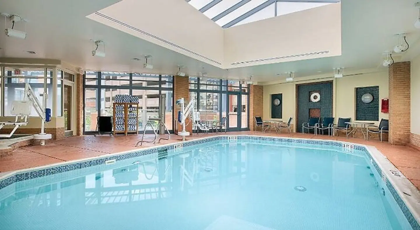 Club Wyndham National Harbor Hallenbad