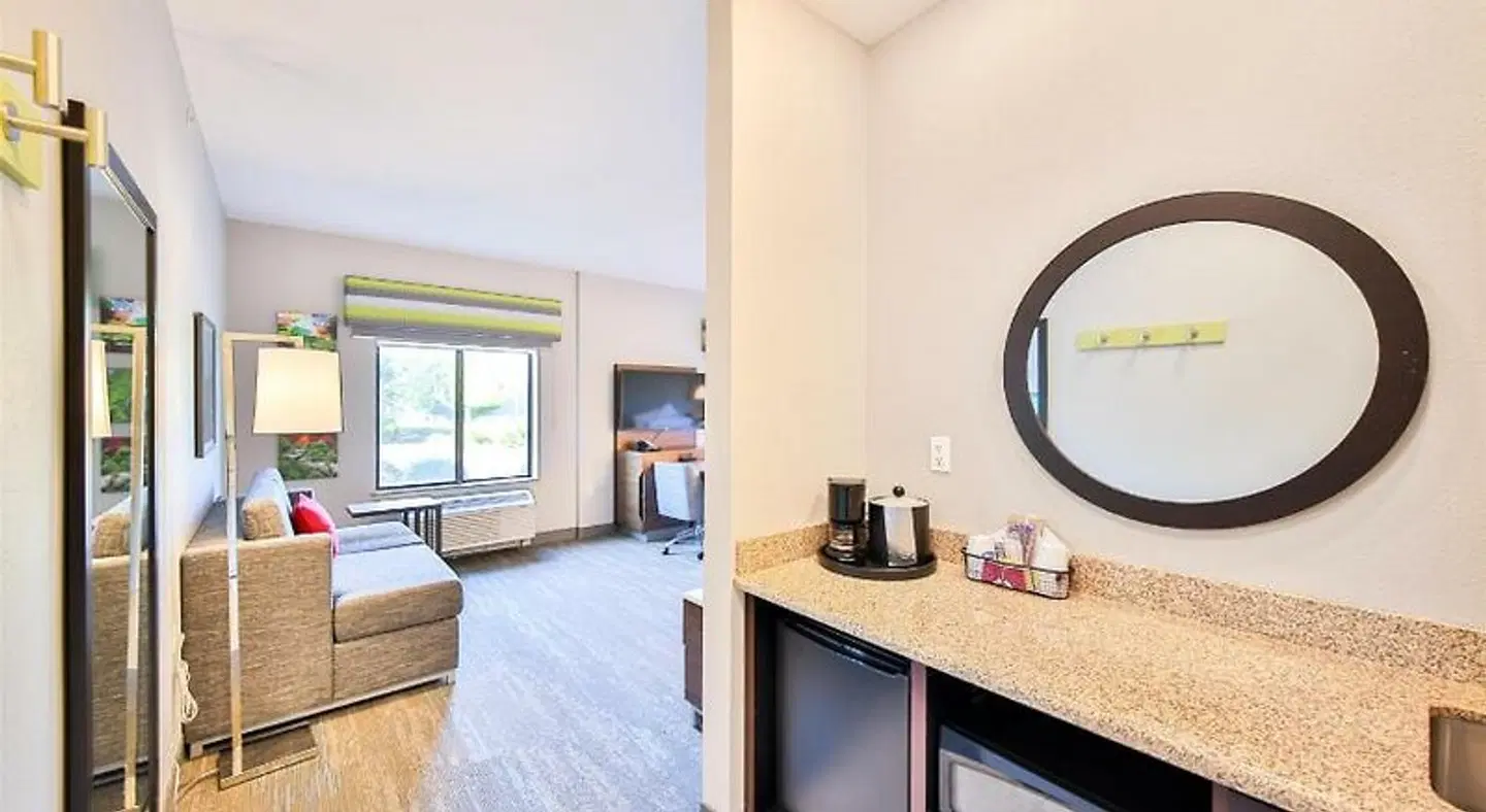Hampton Inn & Suites Seattle/Kent,WA ROOM_EXAMPLE