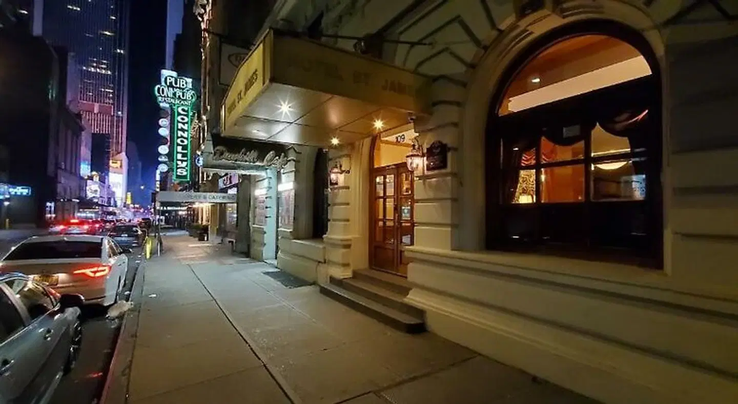 St. James LOUNGE_LOBBY