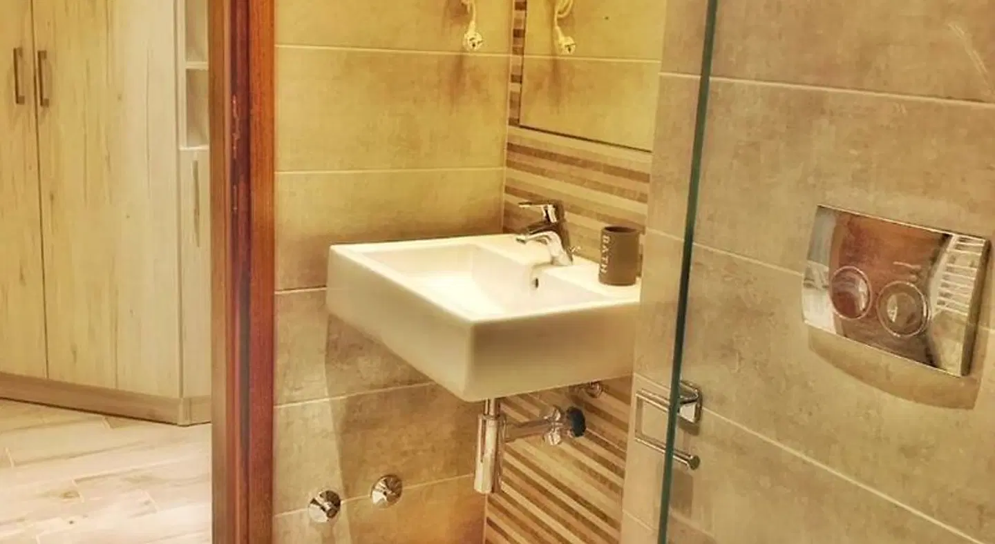 Hotel Pierina Badezimmer